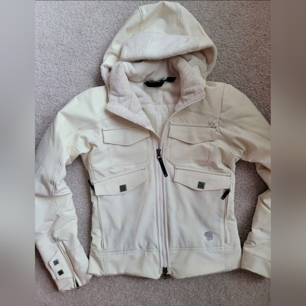 Womens XS Moto-style Cold Weather Jacket From Mountain Hardwear